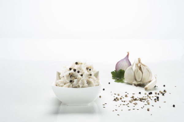 Knoblauch-Pfefferschmalz im Glas