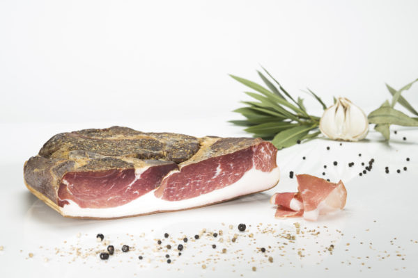 Schinkenspeck luftgetrocknet